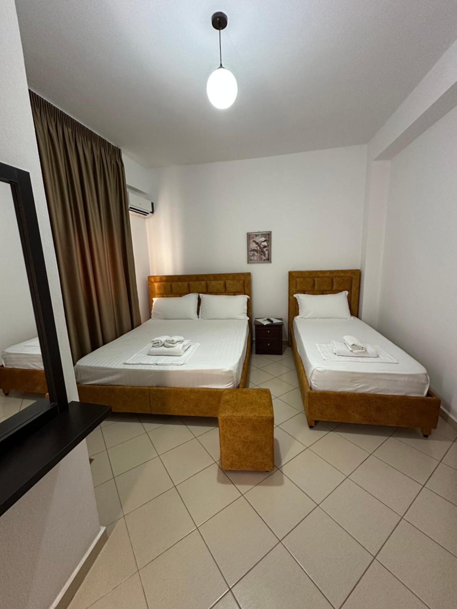 Lengu Holidays Houses Sarande Bilik gambar